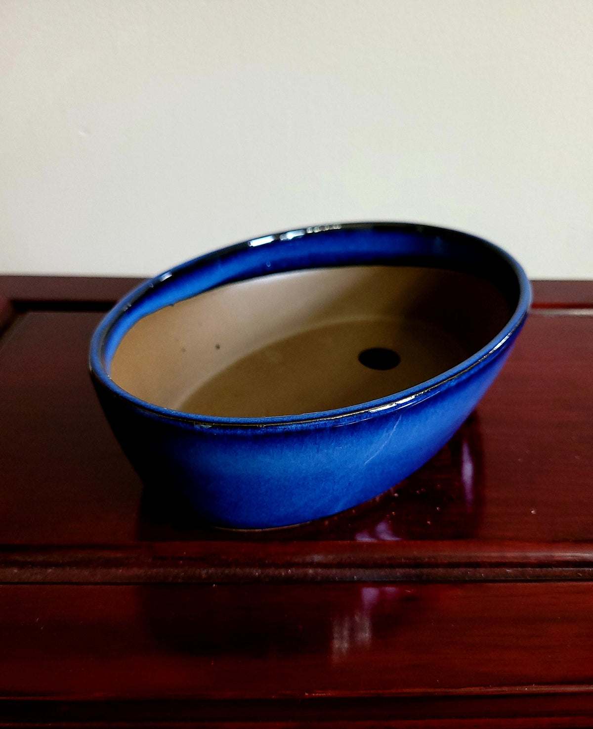 6" Lovely Japanese blue oval pot